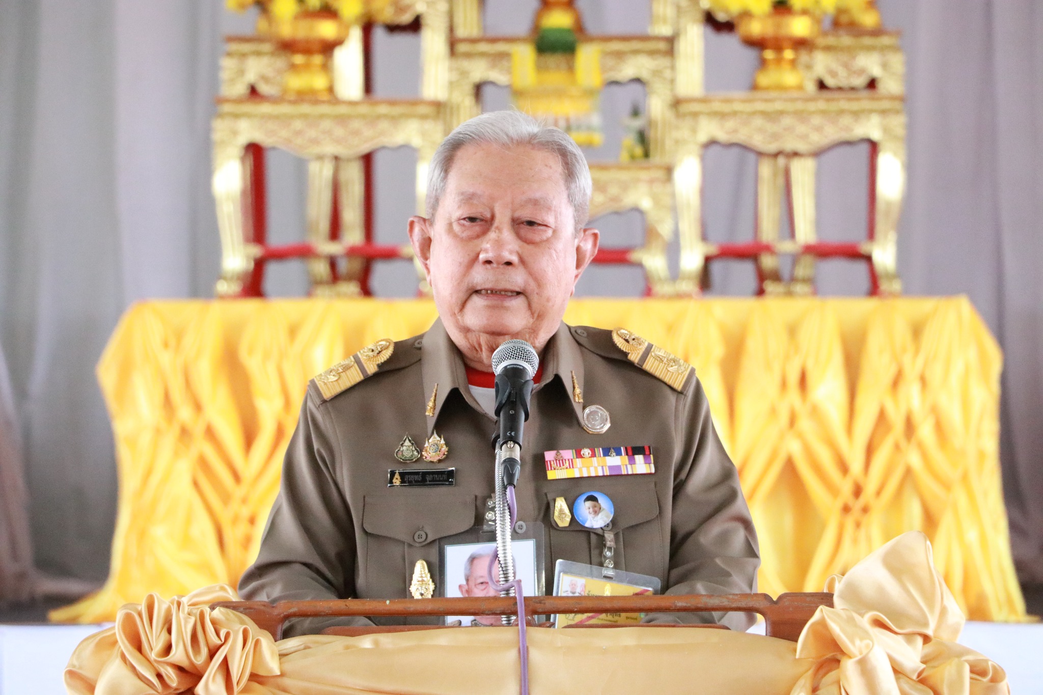 พระบาทสมเด็จพระเจ้าอยู่หัว ทรงพระกรุณาโปรดเกล้าฯ พระราชทานผ้าขาวแก่พระสงฆ์ ในงานบุญประทายข้าวเปลือก ประจำปี ๒๕๖๙ ณ วัดป่าดานวิเวก และพระราชทานถุงพระราชทานแก่ราษฎร ณ โรงเรียนบ้านนาขาม อ.โซ่พิสัย จ.บึงกาฬ
