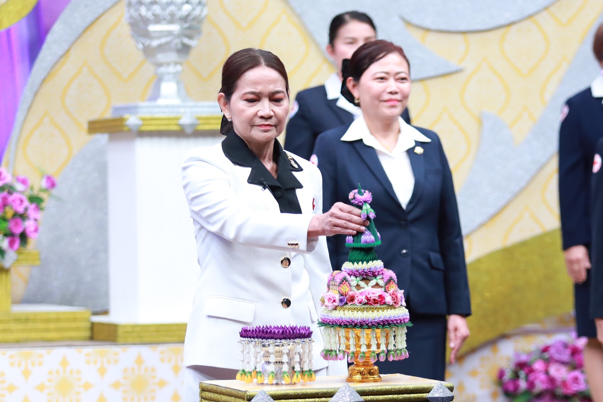 นายกเหล่ากาชาดจังหวัดบึงกาฬ นำคณะร่วมบันทึกเทปโทรทัศน์ถวายพระพร สมเด็จพระบรมราชินี เนื่องในวันเฉลิมพระชนมพรรษา 3 มิถุนายน 2569